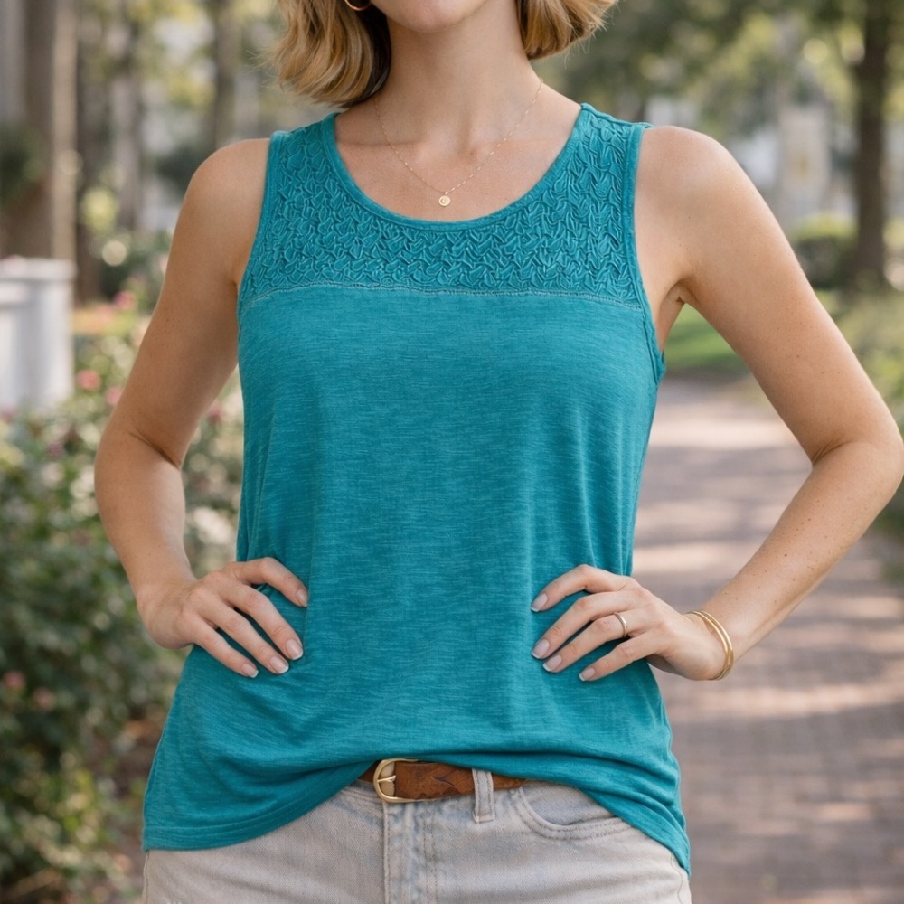 3/$25 Banana Republic Teal Crochet Tank Top | Sleeveless Summer Blouse | Size Sm